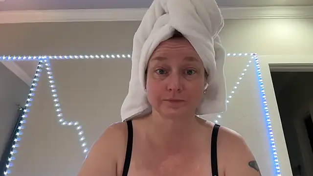 Vivian MayXxX online show from 09-24-25, 05:16