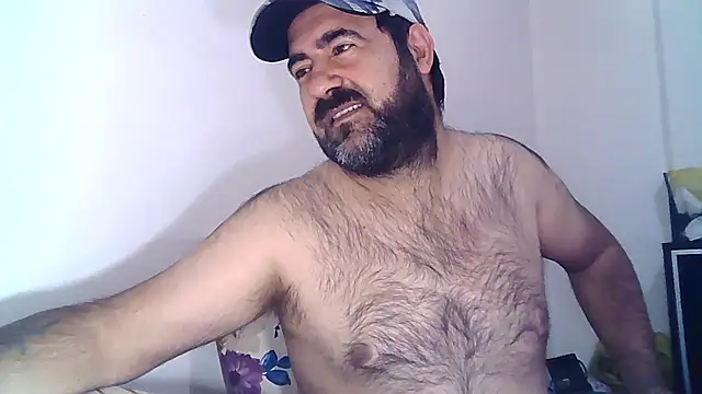 Snapshot of ZYXEL353 chatting on 12-30-24, 01:04 ZYXEL353 online show from 12-30-24, 01:04