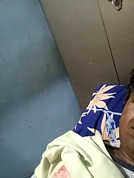 Snapshot of kummuduabbai chatting on 02-02-26, 10:08 kummuduabbai online show from 02-02-26, 10:08