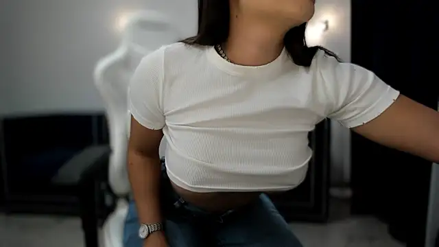 Snapshot of _missperfection_ chatting on 03-23-26, 02:26 missperfection online show from 03-23-26, 02:26