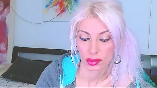 HoneyLara online show from 03-22-25, 08:26