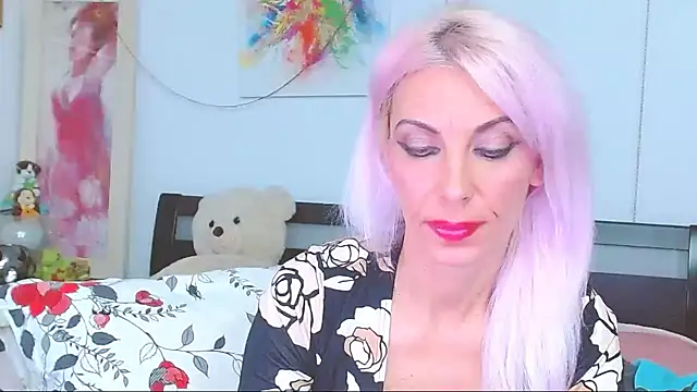 HoneyLara online show from 10-09-25, 08:18