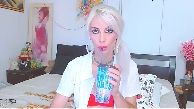 HoneyLara online show from 07-31-26, 02:27