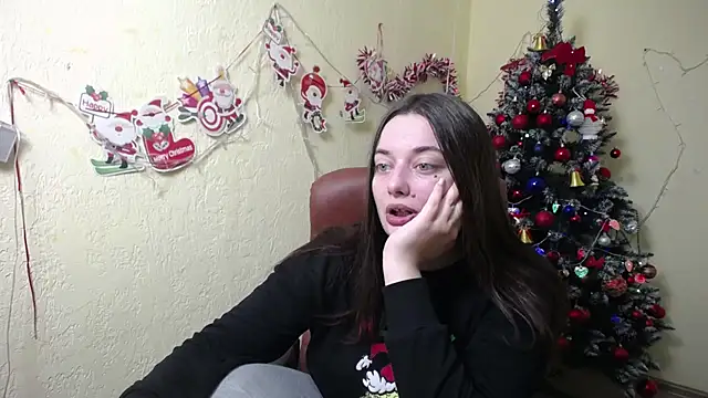 MilanaPrice online show from 12-18-24, 06:25