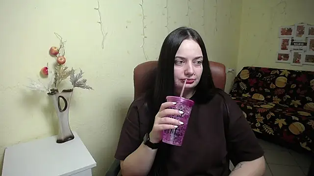 MilanaPrice online show from 11-15-25, 06:15