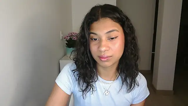 dark enchantress  online show from 12-13-24, 12:31