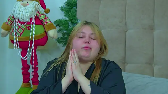 LillianKim online show from 12-21-25, 06:31