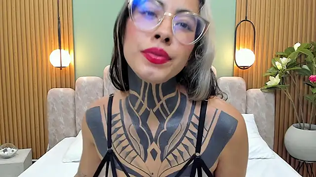 NicoleBlum online show from 03-06-25, 09:31