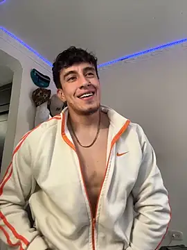 strongboy  online show from 02-17-26, 05:52