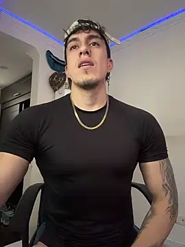 strongboy  online show from 02-25-26, 06:06