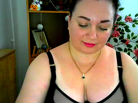 Snapshot of AmanaGi chatting on 11-14-25, 03:11 AmanaGi online show from 11-14-25, 03:11