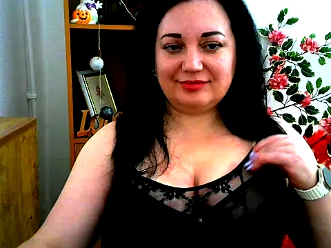 Snapshot of AmanaGi chatting on 11-21-25, 03:22 AmanaGi online show from 11-21-25, 03:22