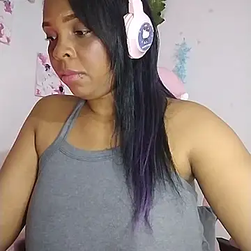 Snapshot of collegechica chatting on 10-23-25, 04:12 collegechica online show from 10-23-25, 04:12