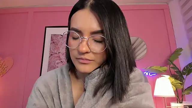 SoySaraa online show from 12-30-24, 10:53