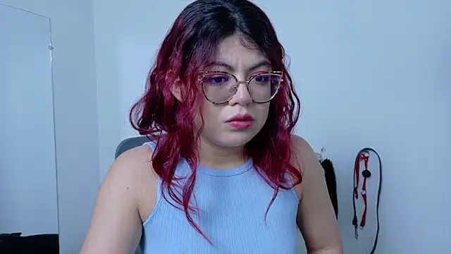 Snapshot of Catwhite_ chatting on 01-25-25, 11:55 Catwhite online show from 01-25-25, 11:55