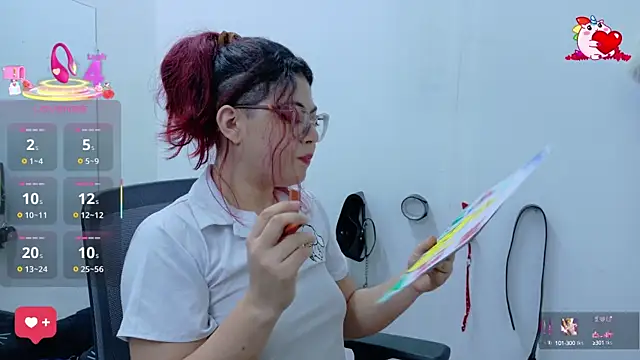 Snapshot of Catwhite_ chatting on 03-10-25, 03:41 Catwhite online show from 03-10-25, 03:41