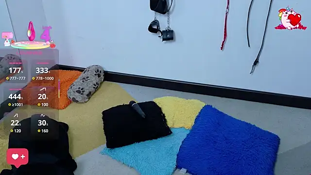 Snapshot of Catwhite_ chatting on 03-11-25, 06:41 Catwhite online show from 03-11-25, 06:41