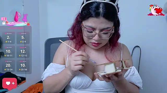 Snapshot of Catwhite_ chatting on 03-13-25, 03:06 Catwhite online show from 03-13-25, 03:06