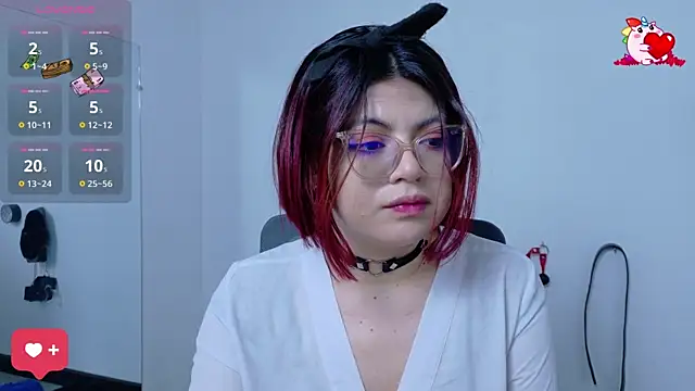 Snapshot of Catwhite_ chatting on 03-19-25, 12:23 Catwhite online show from 03-19-25, 12:23