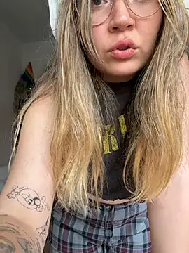 Darling XXX online show from 06-19-26, 07:06