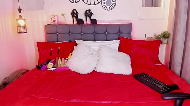 Ashley Beenson online show from 02-26-26, 01:43