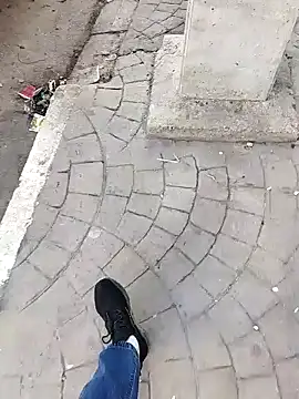 Snapshot of K-27 chatting on 10-13-25, 08:36 K-27 online show from 10-13-25, 08:36