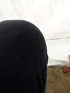 Snapshot of K-27 chatting on 11-03-25, 03:24 K-27 online show from 11-03-25, 03:24