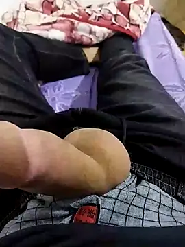 Snapshot of K-27 chatting on 11-16-25, 11:54 K-27 online show from 11-16-25, 11:54