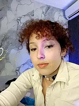 Snapshot of Katemoss70 chatting on 12-12-24, 06:10 Katemoss70 online show from 12-12-24, 06:10