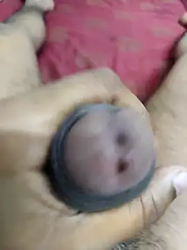 Snapshot of Aaryans69 chatting on 11-03-25, 11:59 Aaryans69 online show from 11-03-25, 11:59