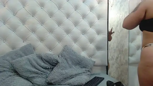 EmilyQueen3x online show from 01-07-25, 01:46