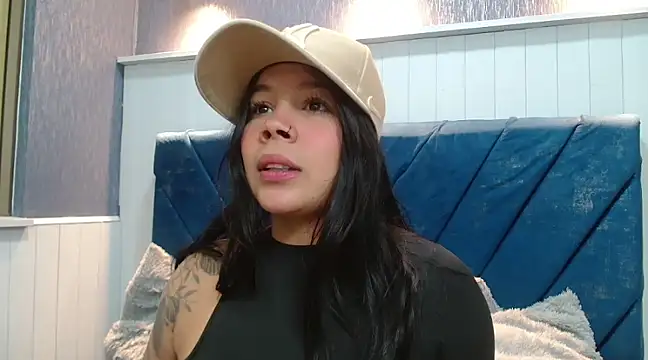 EmilyQueen3x online show from 03-20-25, 12:53