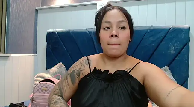 EmilyQueen3x online show from 03-22-25, 02:03