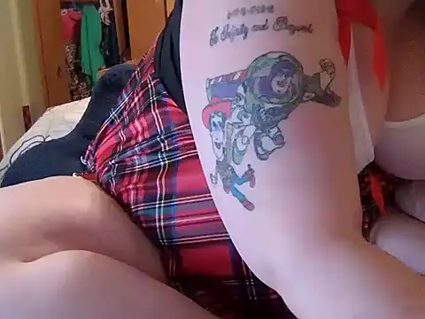 Snapshot of newfieocean chatting on 03-18-26, 01:42 newfieocean online show from 03-18-26, 01:42