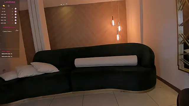 Snapshot of MartinnaBonnet chatting on 02-19-25, 05:16 MartinnaBonnet online show from 02-19-25, 05:16