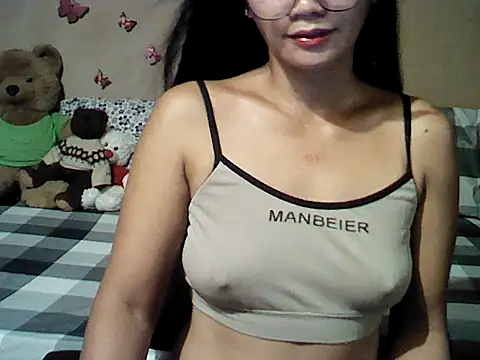 Mia Rein online show from 05-13-26, 01:41