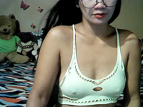 Mia Rein online show from 06-17-26, 01:34