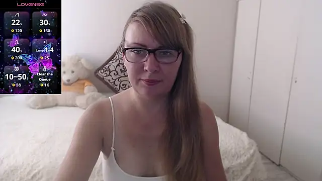 Snapshot of MargotLot chatting on 09-13-25, 06:02 MargotLot online show from 09-13-25, 06:02