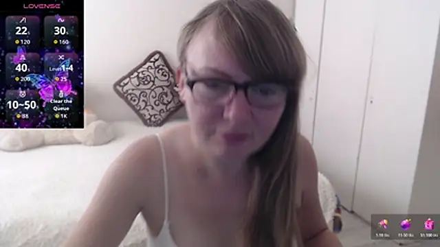 MargotLot online show from 10-21-25, 04:24