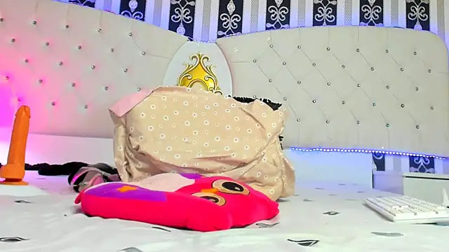 Aidasina online show from 01-26-25, 02:45