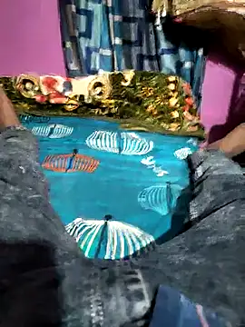 Snapshot of Gopal1243 chatting on 10-06-25, 03:53 Gopal1243 online show from 10-06-25, 03:53