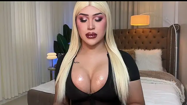 Your Majesty Tyra online show from 01-20-25, 05:37