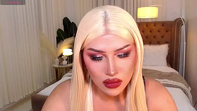 Your Majesty Tyra online show from 02-07-25, 10:19