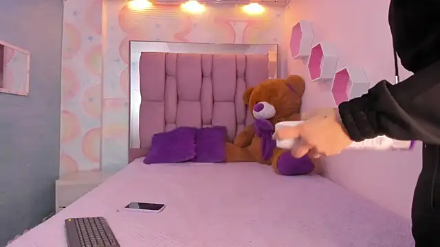 dayra angels online show from 02-25-25, 03:20