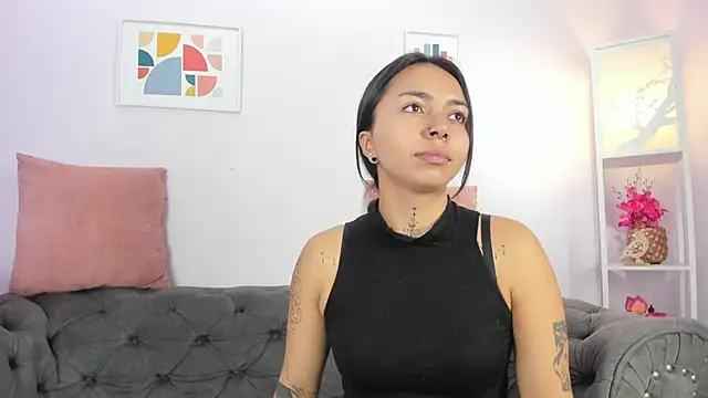 miss soffi  online show from 03-04-25, 12:12