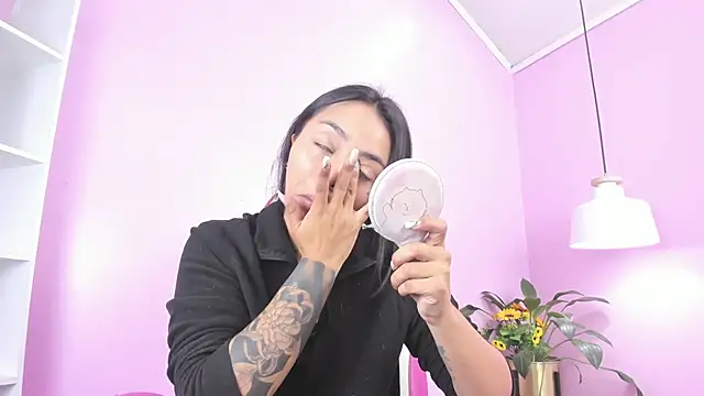 miss soffi  online show from 03-19-25, 12:23