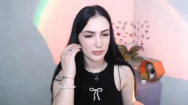 MisssShy  online show from 11-06-25, 04:24