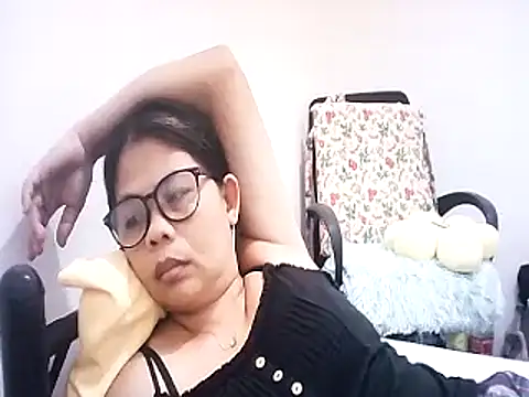 pinay milfxx online show from 05-07-26, 01:33