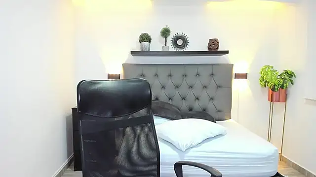 Snapshot of isabella_florez chatting on 01-15-25, 06:08 isabella florez online show from 01-15-25, 06:08