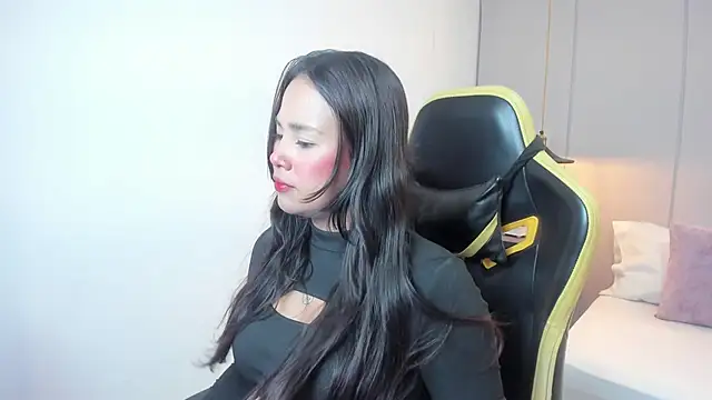 Snapshot of isabella_florez chatting on 04-24-26, 02:14 isabella florez online show from 04-24-26, 02:14
